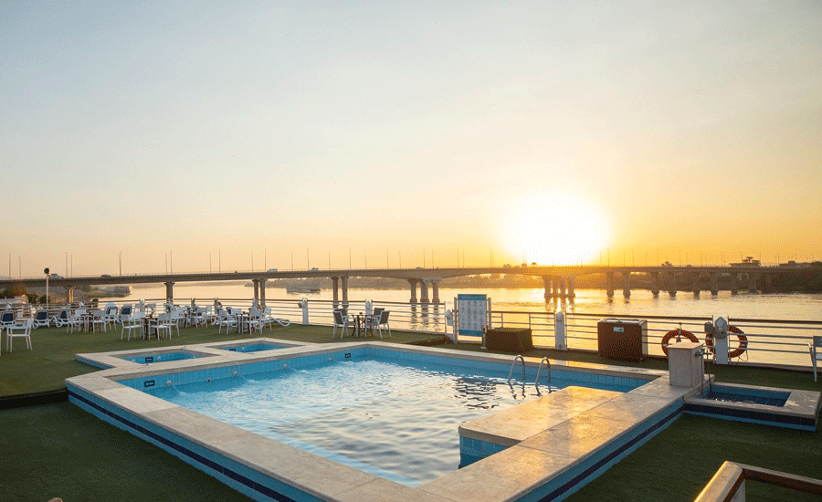   Sun Deck 